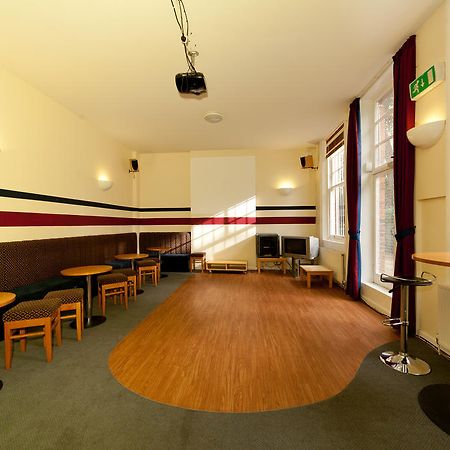 Hostel Evelyn Gardens London Exterior foto