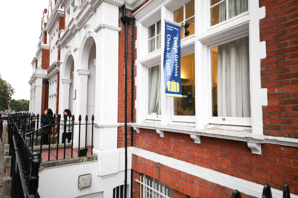 Hostel Evelyn Gardens London Exterior foto